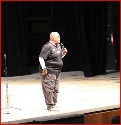 During the assembly on Thursday, Oct. 22, Reggie Dabbs, motivational speaker, talks to students. Dabbs told his story and played the saxophone throughout his speech. Nicole Gauss, sophomore, said, The assembly was really fun and creative.