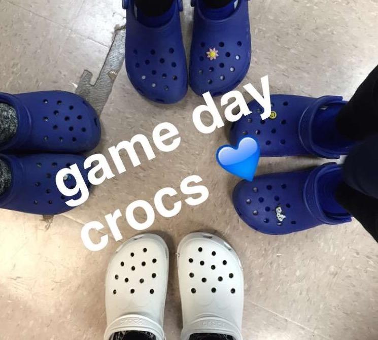 all colors of crocs