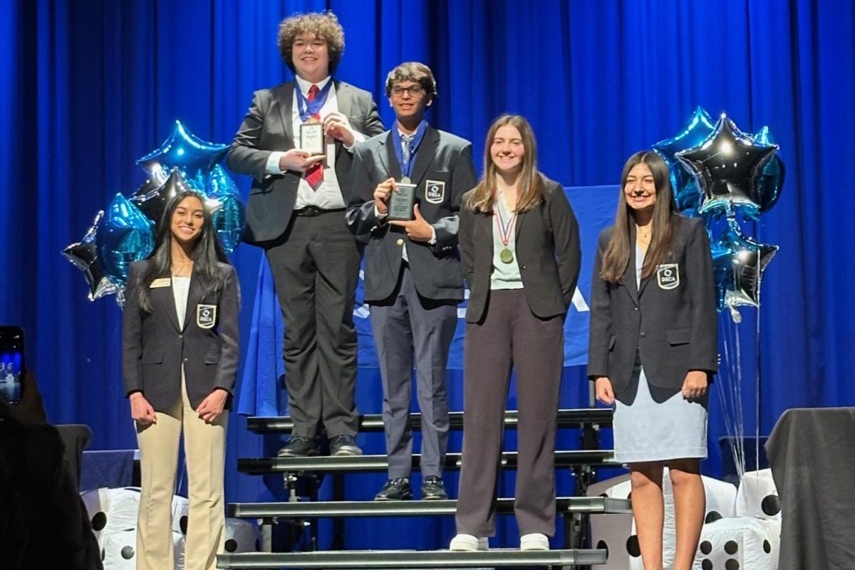 DECA starts the season with new faces and new competition