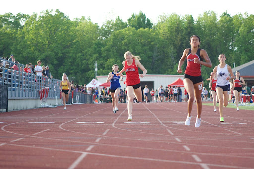 Sydney Bertolino, senior, finishing the open 400 meter